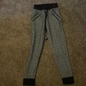 Cisono sweats